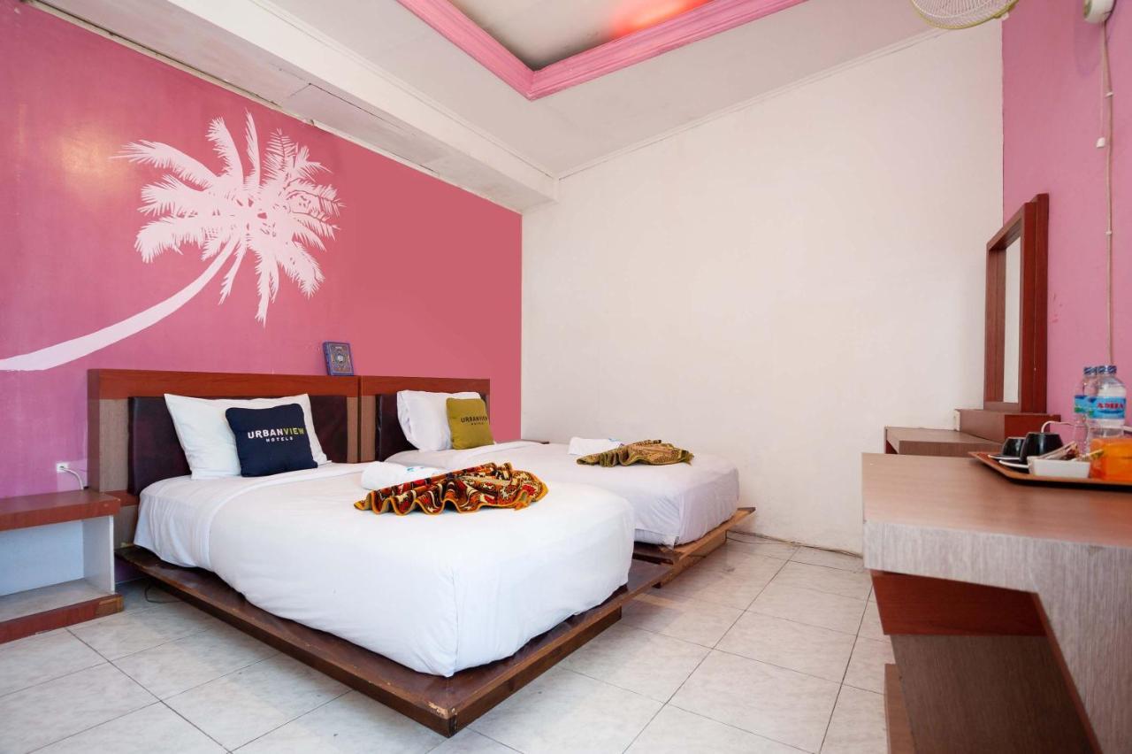 Urbanview Hotel Ananda Syariah By Reddoorz Букиттинги Экстерьер фото