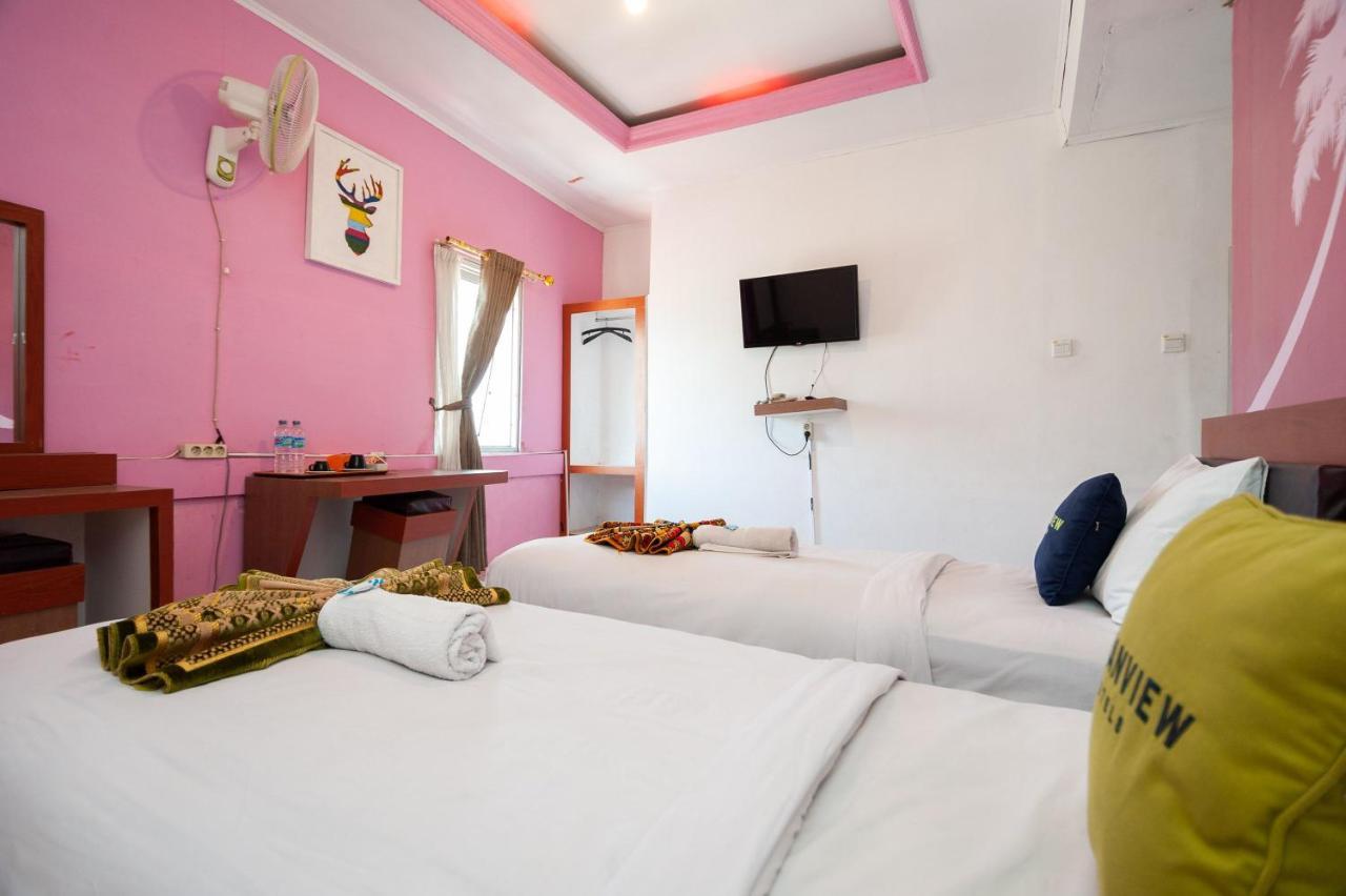Urbanview Hotel Ananda Syariah By Reddoorz Букиттинги Экстерьер фото